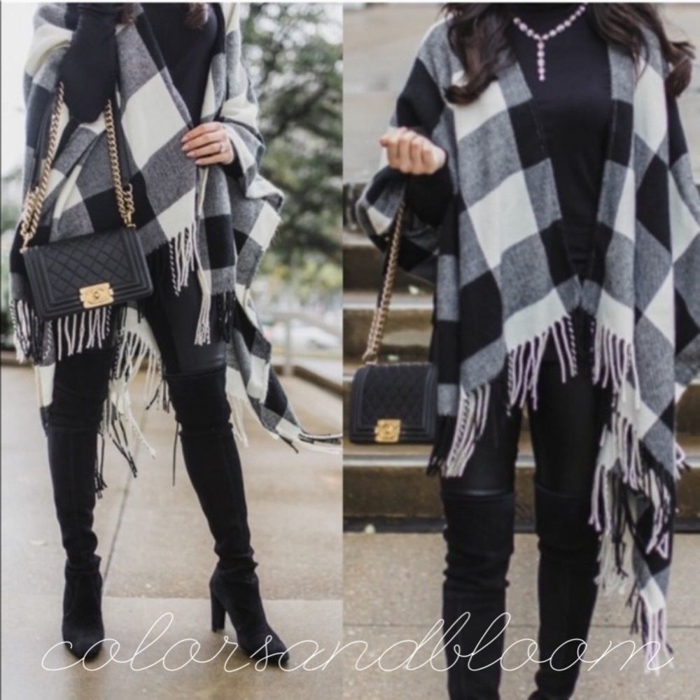 PLAID TASSLE PONCHO